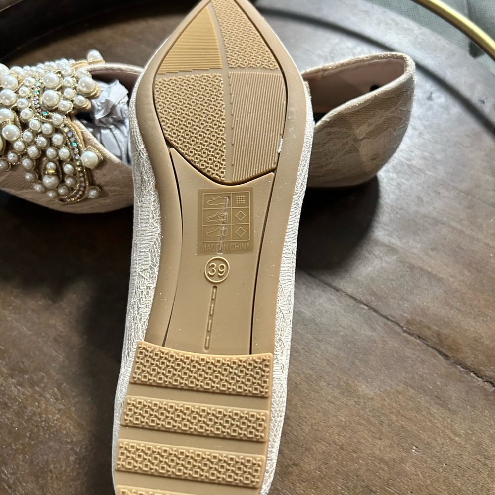 Cream and White Flats with Pearl Embellishments - Picture 4 of 4